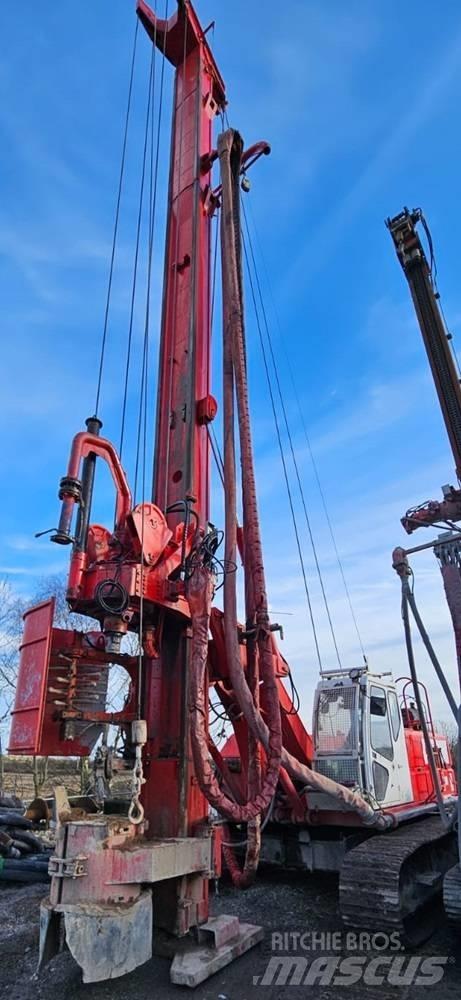 Soilmec R312-200 Piling rigs