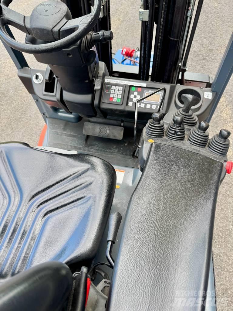 Toyota 8FBEKT18T Electric forklift trucks