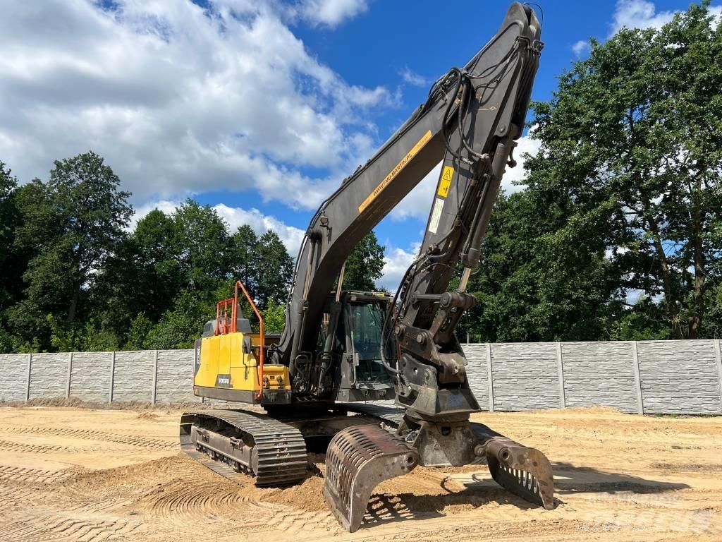 Volvo EC 220 DL Crawler excavators