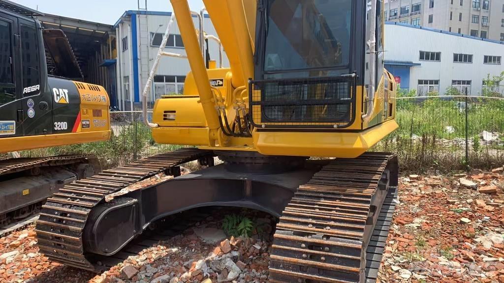 Komatsu PC 210 LC Crawler excavators