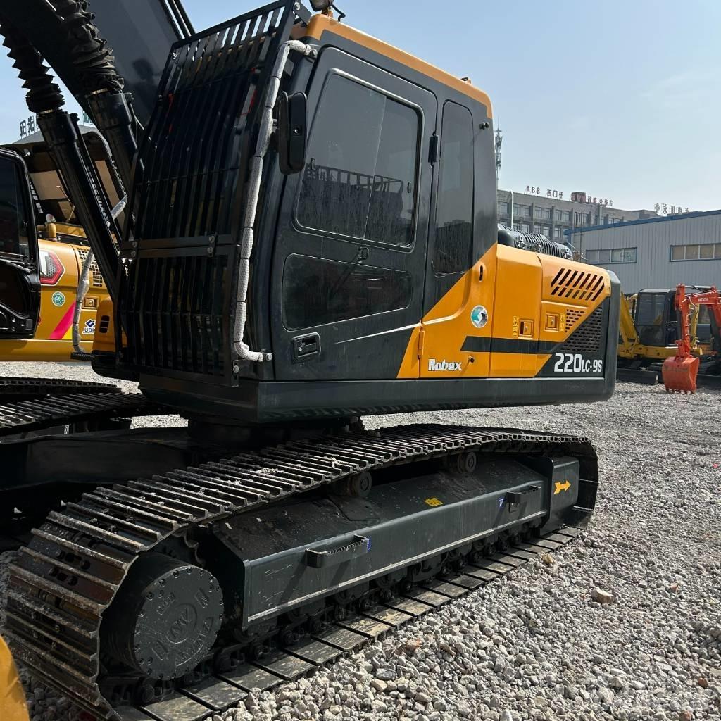 Hyundai 220Lc-9S Crawler excavators
