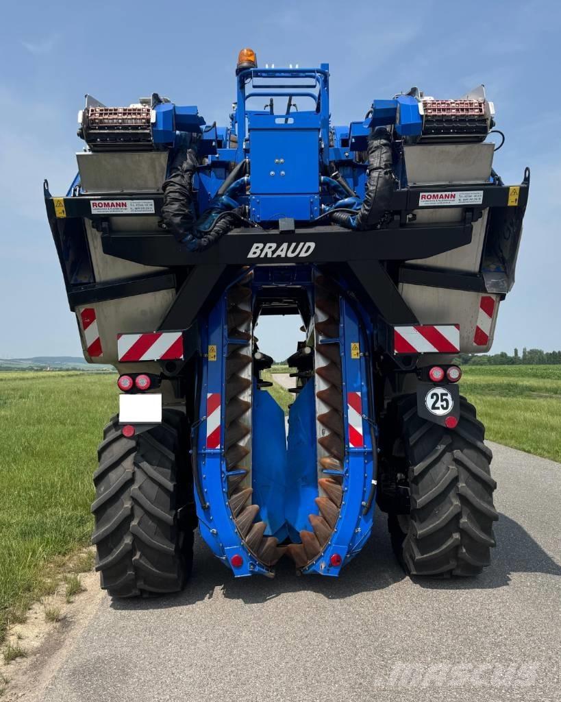 Braud 9090L H T5 Grape harvesting machines
