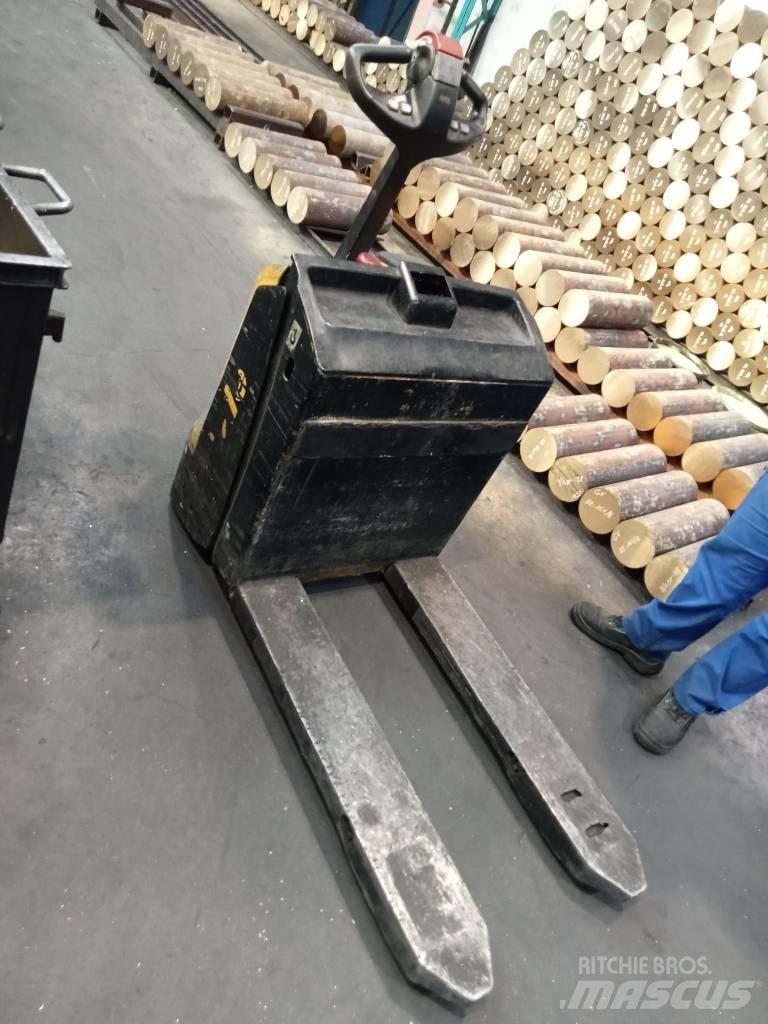 Yale MP20AC Low lifter