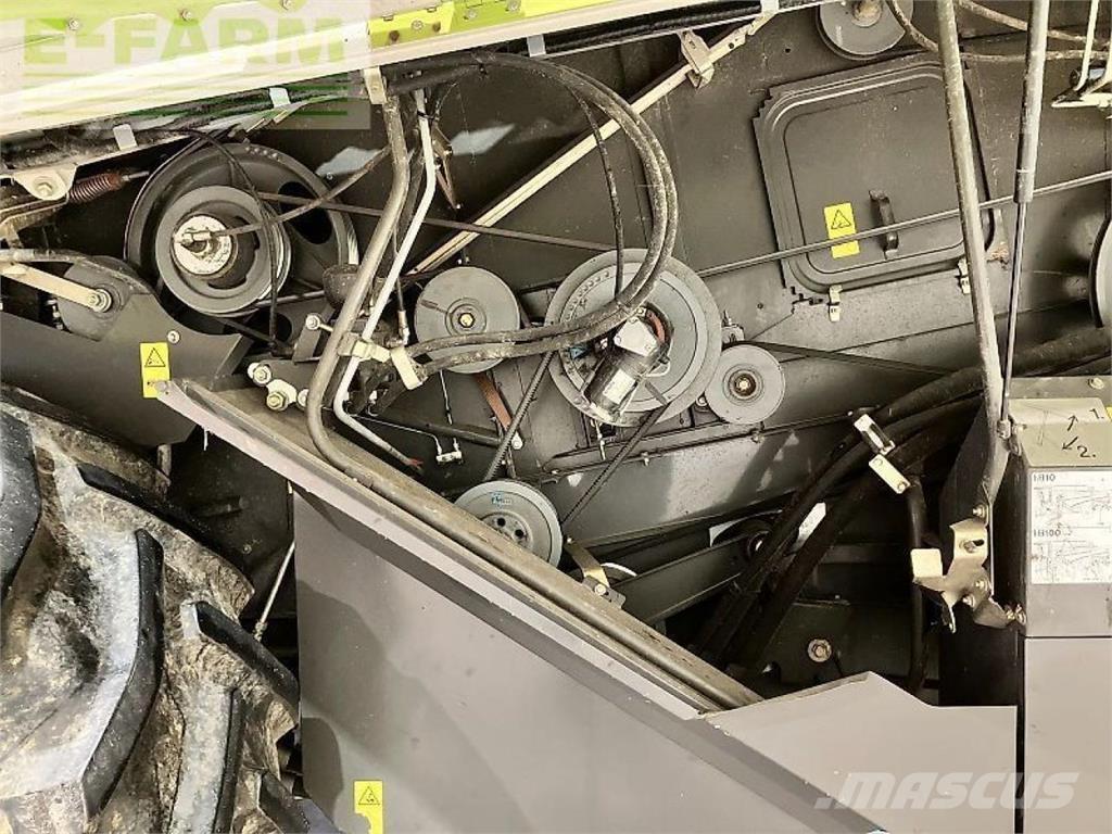 CLAAS tucano 320 Combine harvesters