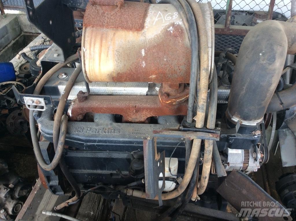Massey Ferguson 4260 Engines