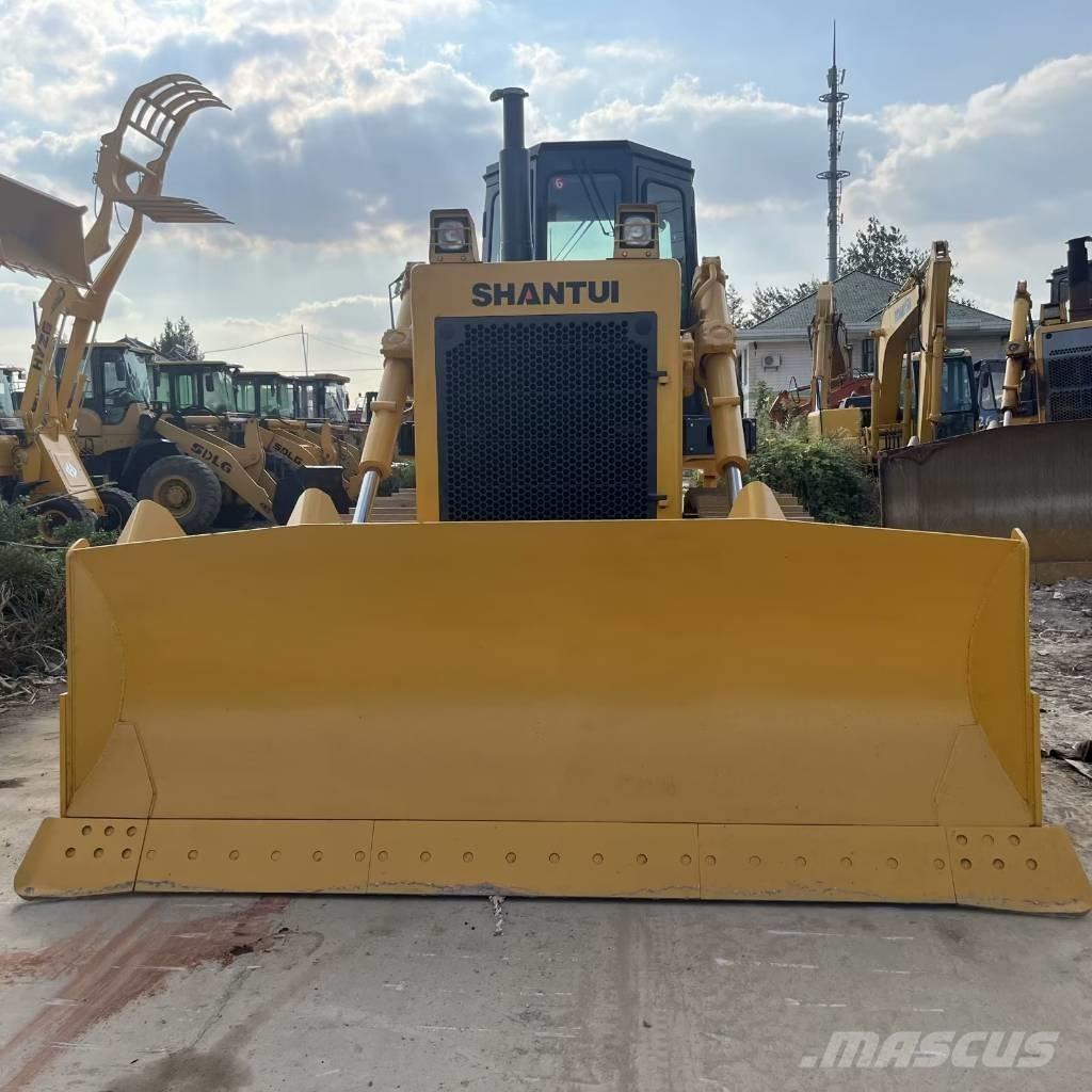 Shantui SD 22 Crawler dozers