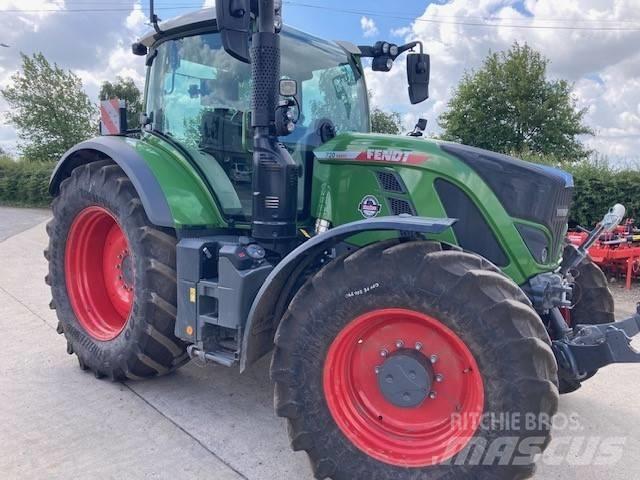 Fendt 720 Vario Tractors
