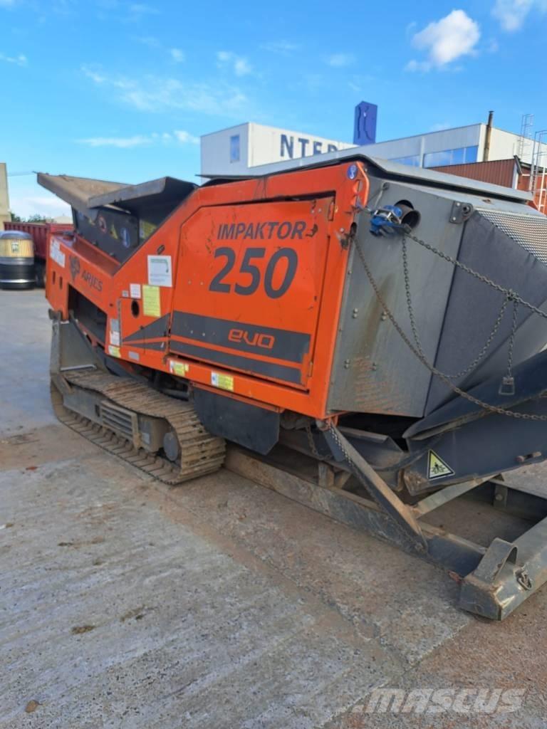 Arjes 250 Impaktor Waste Shredders