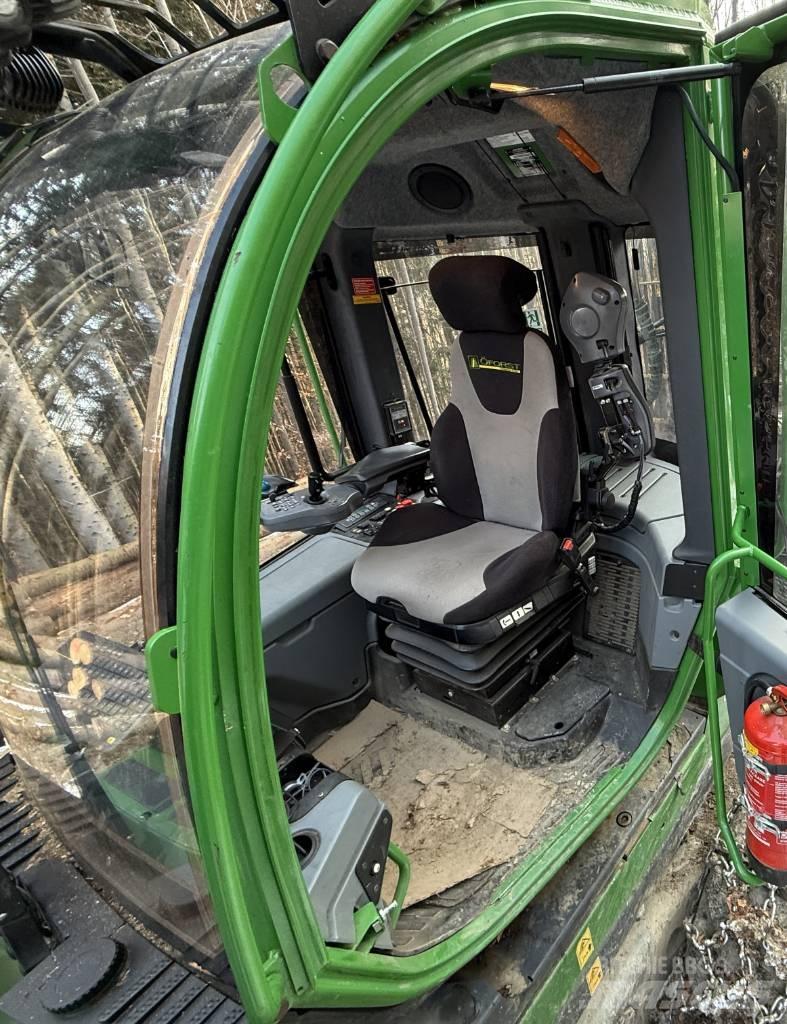 John Deere 1010G Forwarders