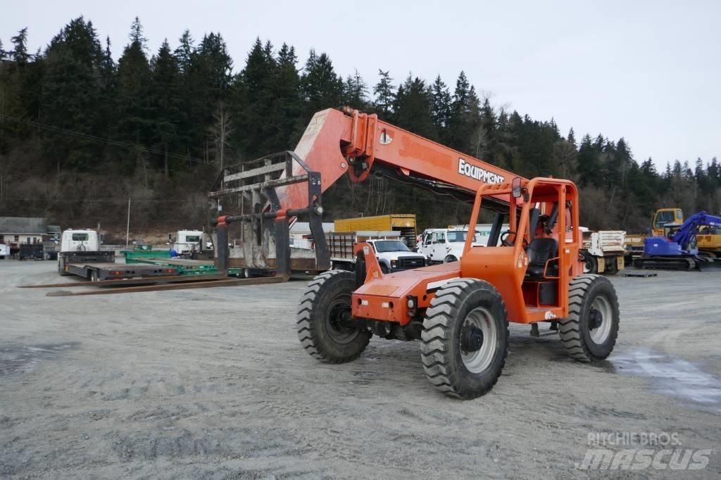 SkyTrak 6042 Telescopic handlers
