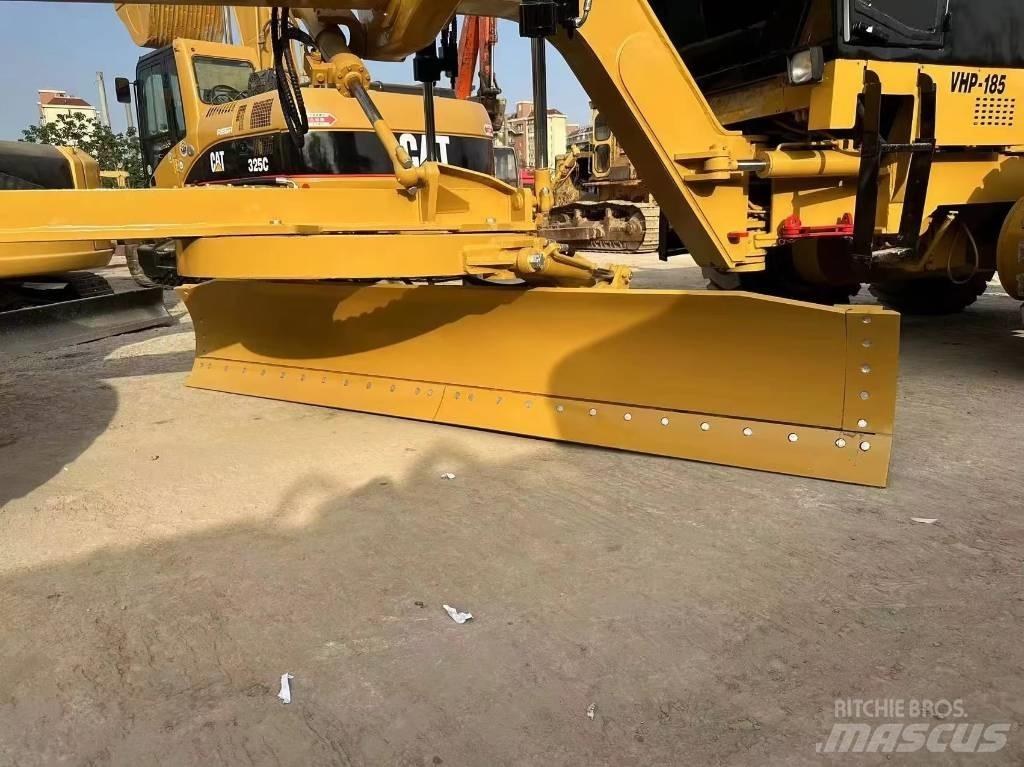 CAT 140 H Graders