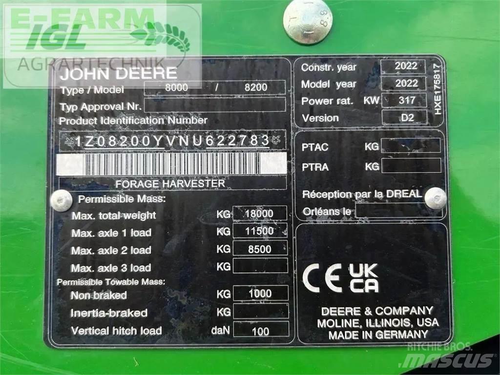 John Deere 8200 i Self-propelled foragers