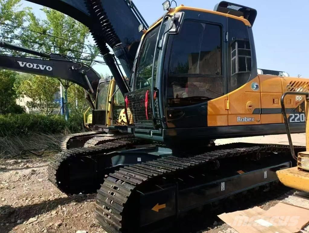 Hyundai 220lc-9s Midi excavators  7t - 12t