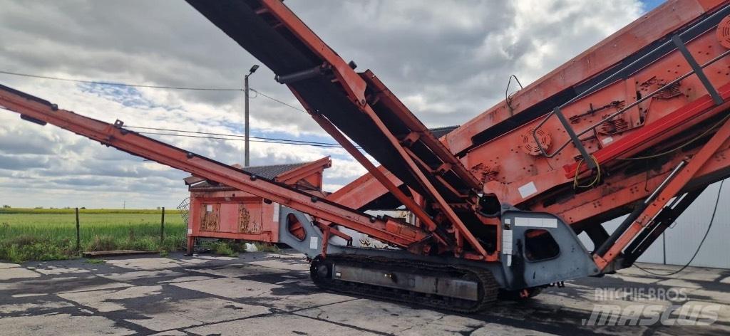 Sandvik QA 450 Mobile screeners