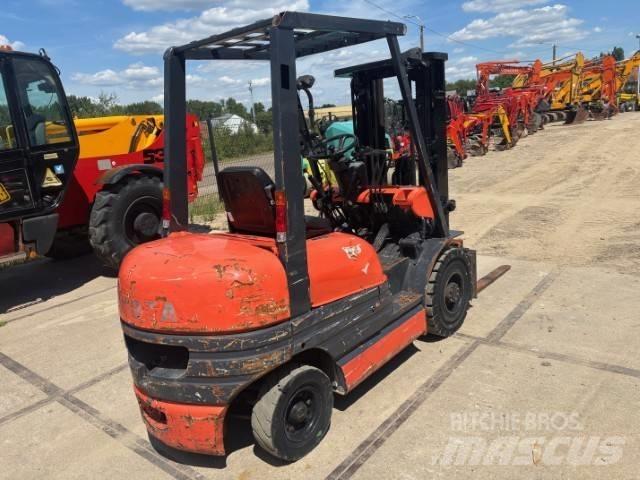 Toyota 26FDF25 Diesel trucks