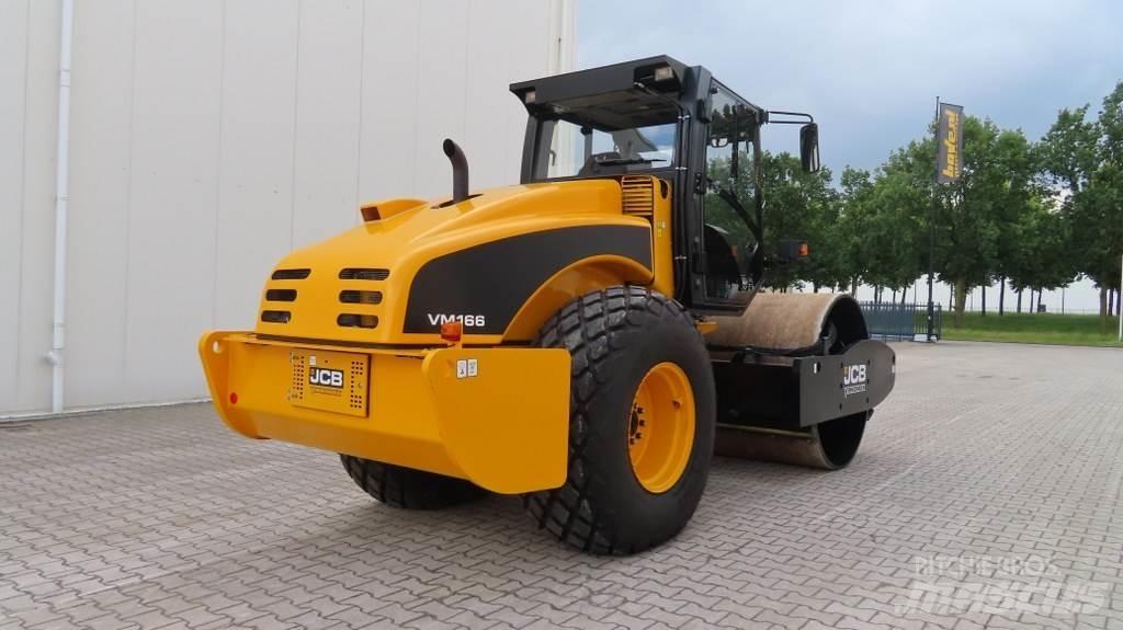 JCB VM166D Single drum rollers