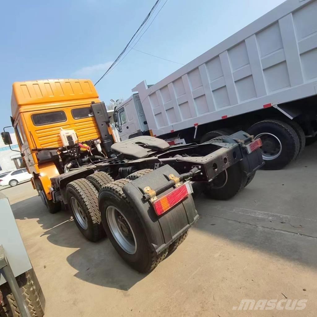 Shacman F3000 6x4 Tractor Units