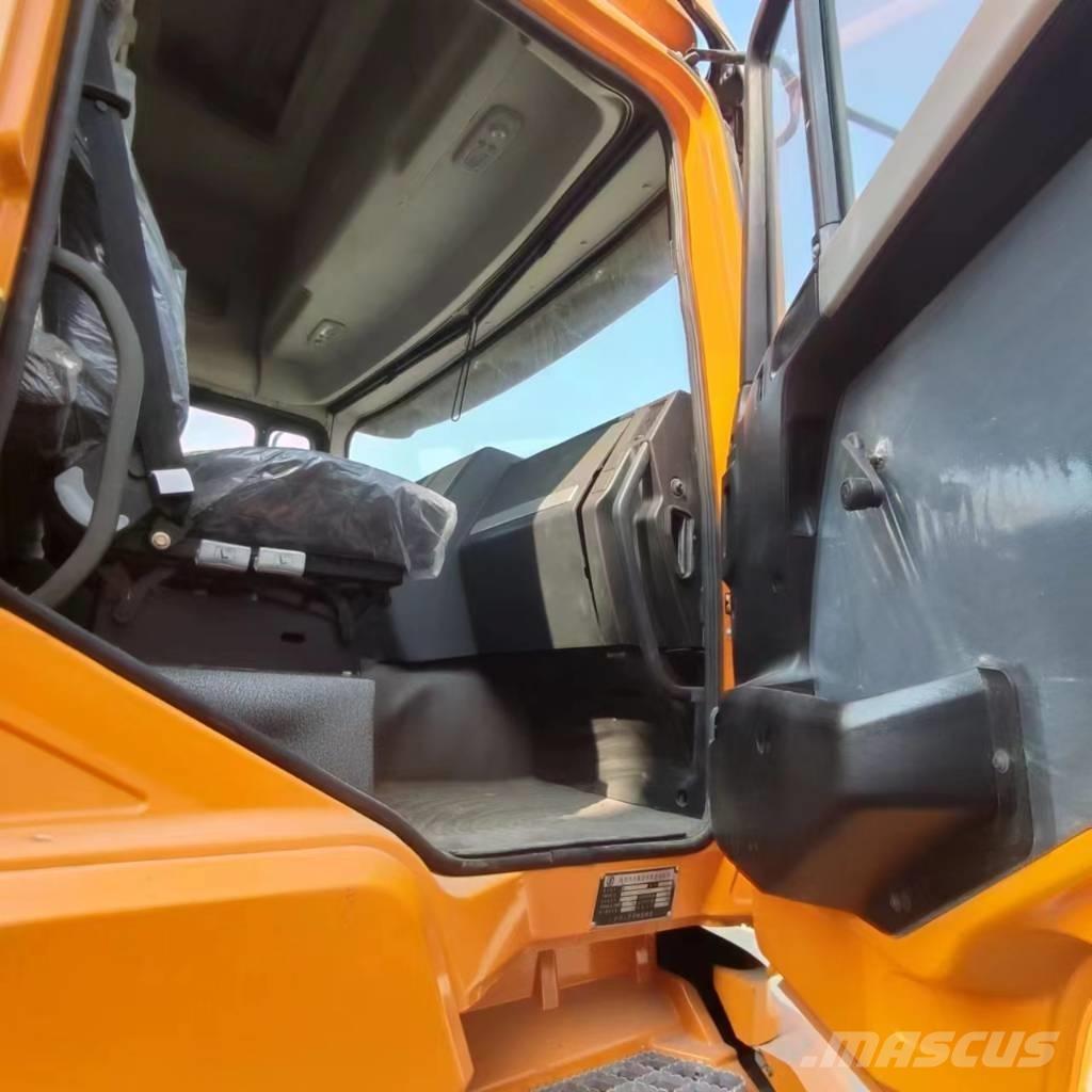 Shacman F3000 6x4 Tractor Units