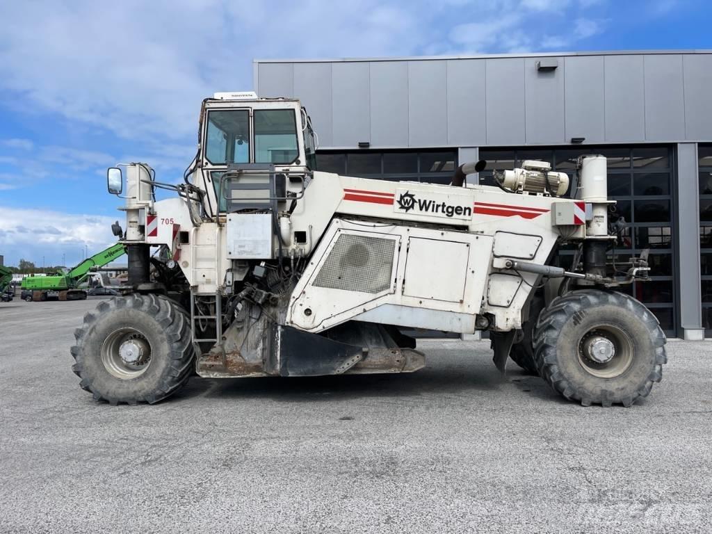 Wirtgen WR2500 Asphalt recyclers