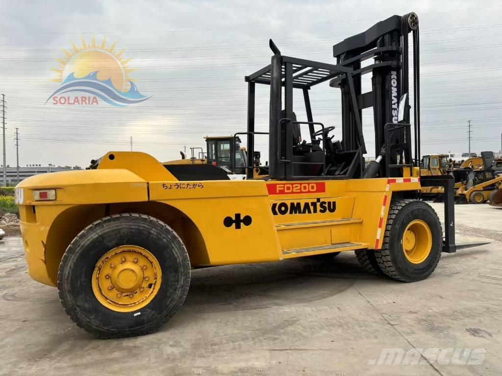 Komatsu FD 200 Diesel trucks