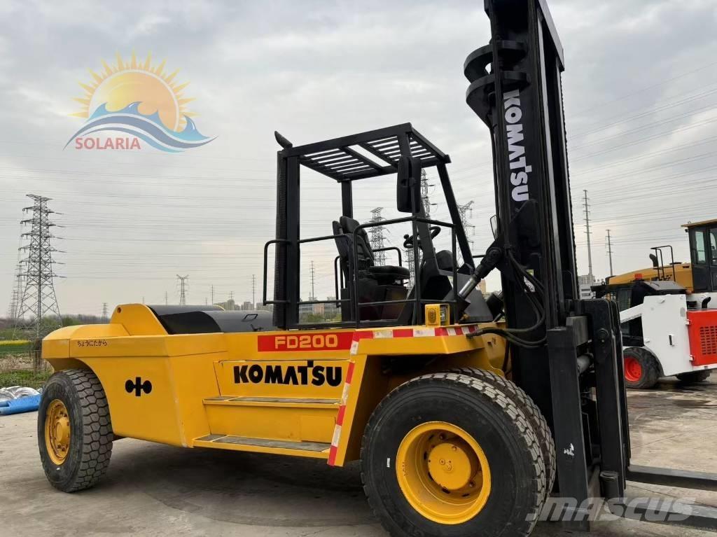 Komatsu FD 200 Diesel trucks