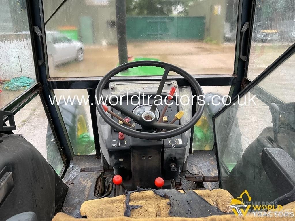 John Deere 2140 Tractors