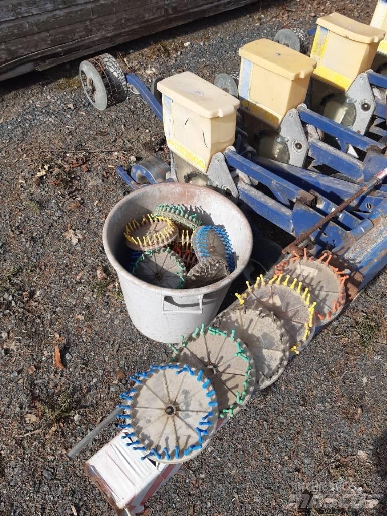 Överum Nibex 500 Precision sowing machines