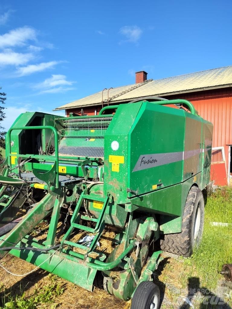 McHale Fusion 1 Round balers