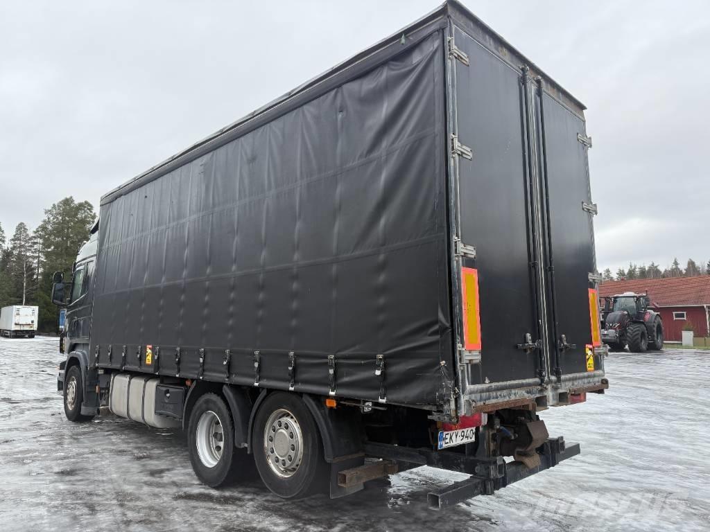Scania R 420 Curtainsider trucks