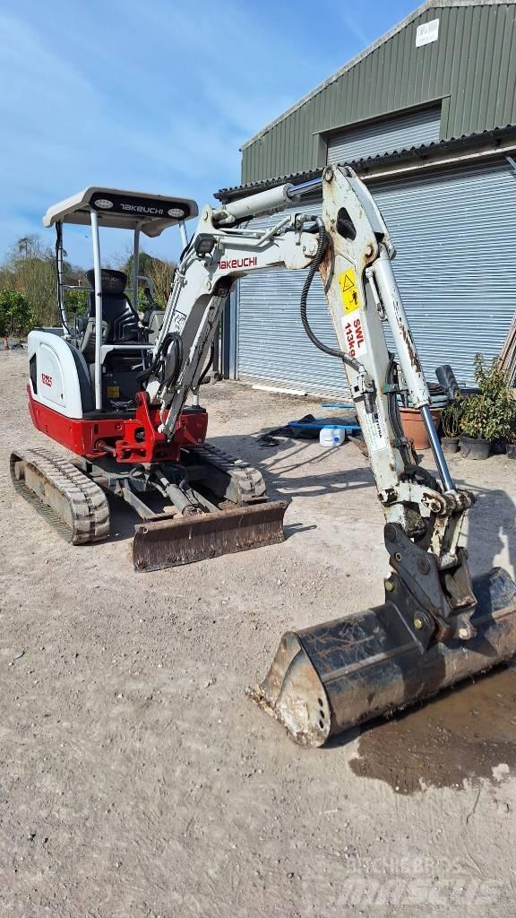 Takeuchi TB 225 Mini excavators < 7t (Mini diggers)