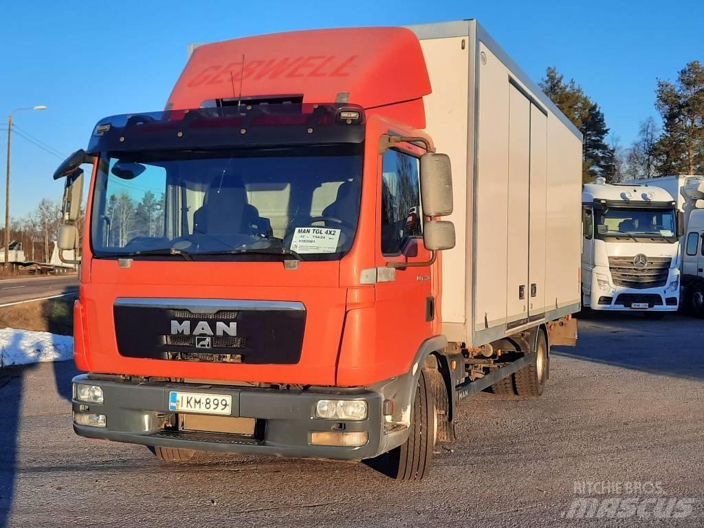 MAN TGL 12.220 Box body trucks