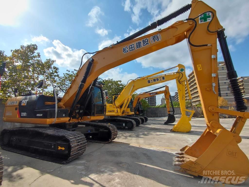 CAT 320D2 Midi excavators  7t - 12t