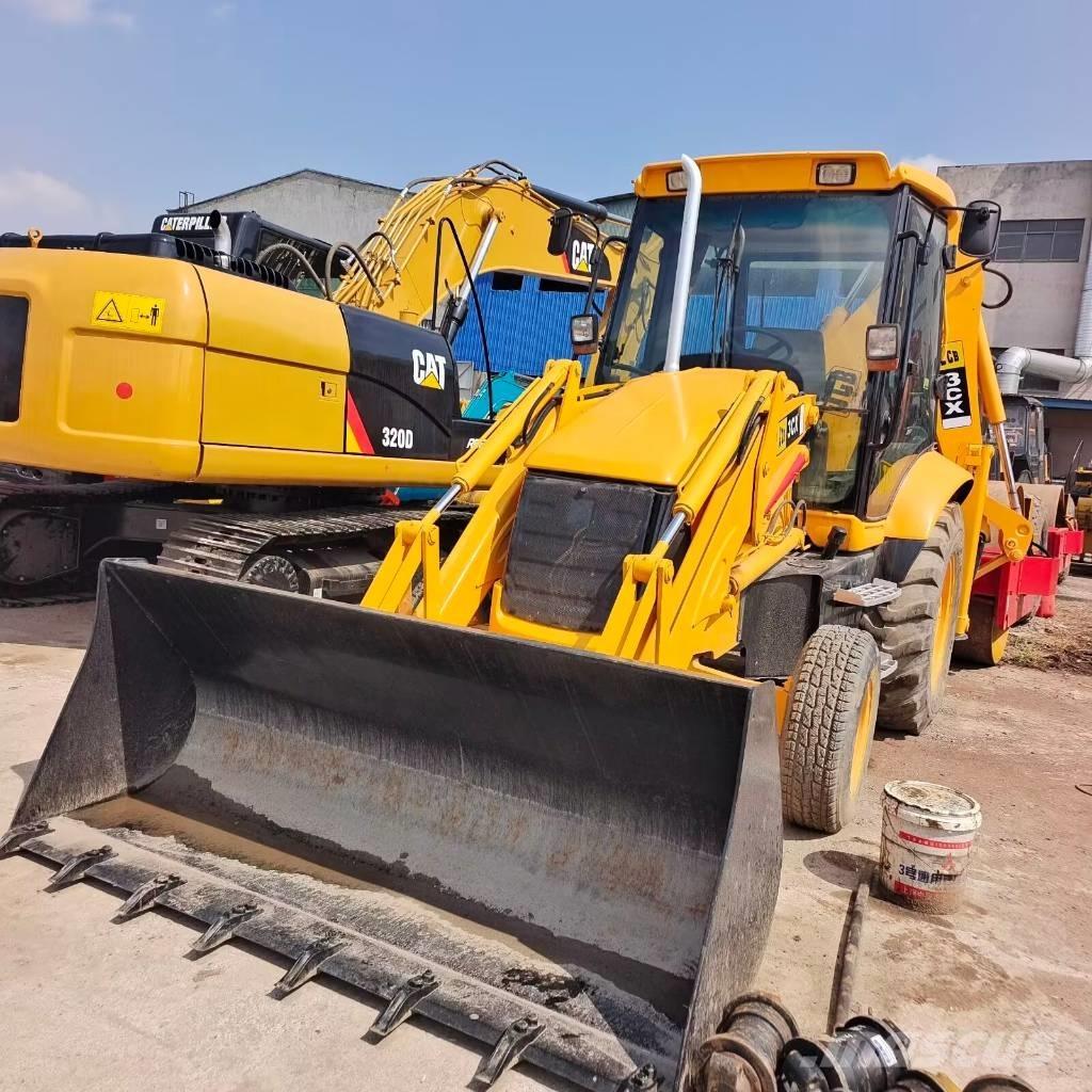 JCB 3 CX Backhoe loaders