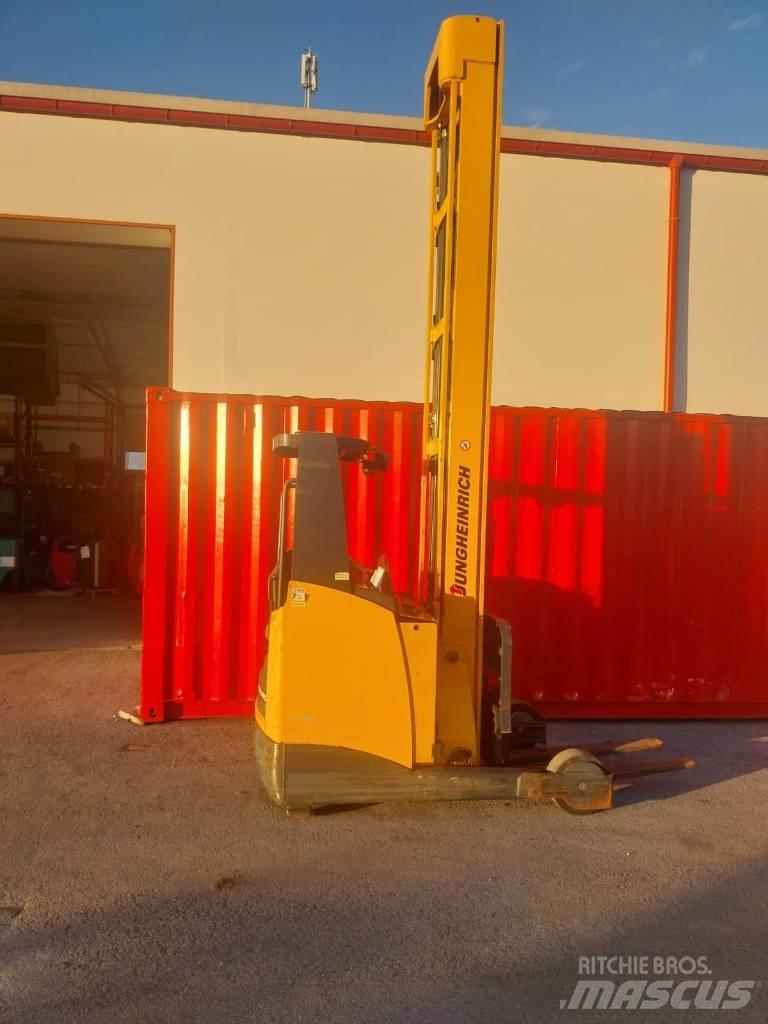 Jungheinrich ETV 325 Reach trucks