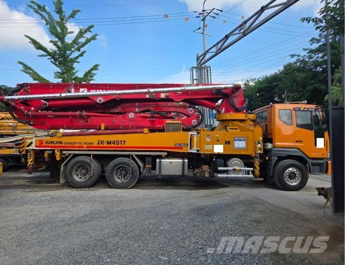 Junjin JX-M4517 Concrete pump trucks