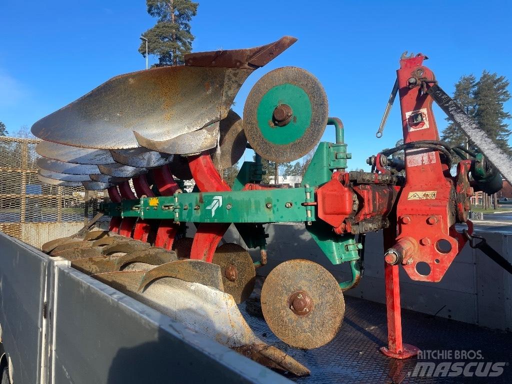 Kverneland E160 Reversible ploughs