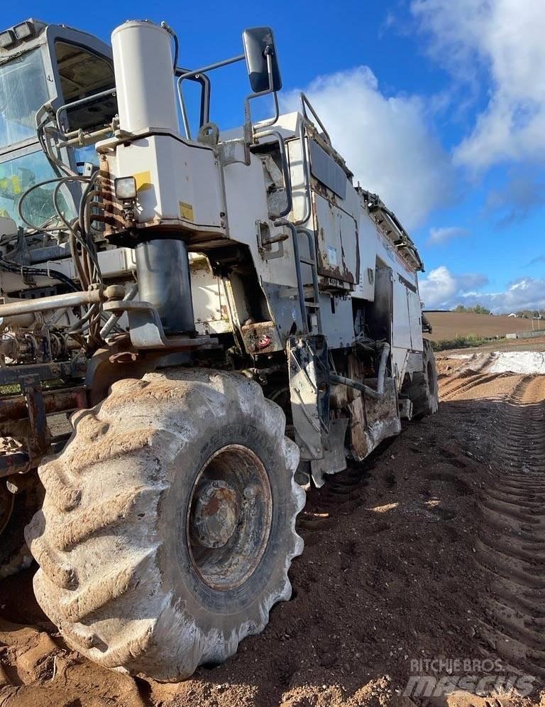 Wirtgen WR2500SK Asphalt recyclers