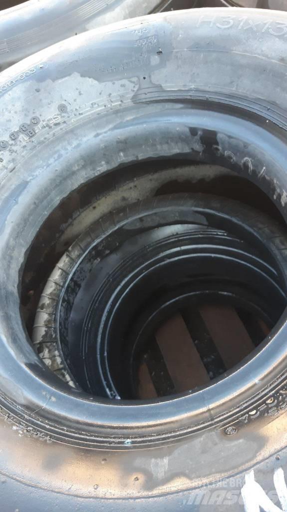 Michelin H 31X130-12 Tyres, wheels and rims