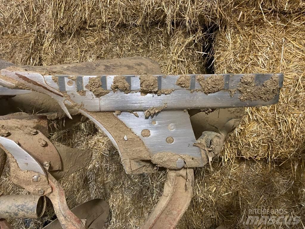 Huard QR 65 NSH Conventional ploughs