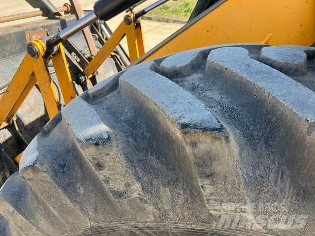 JCB 4 CX Backhoe loaders