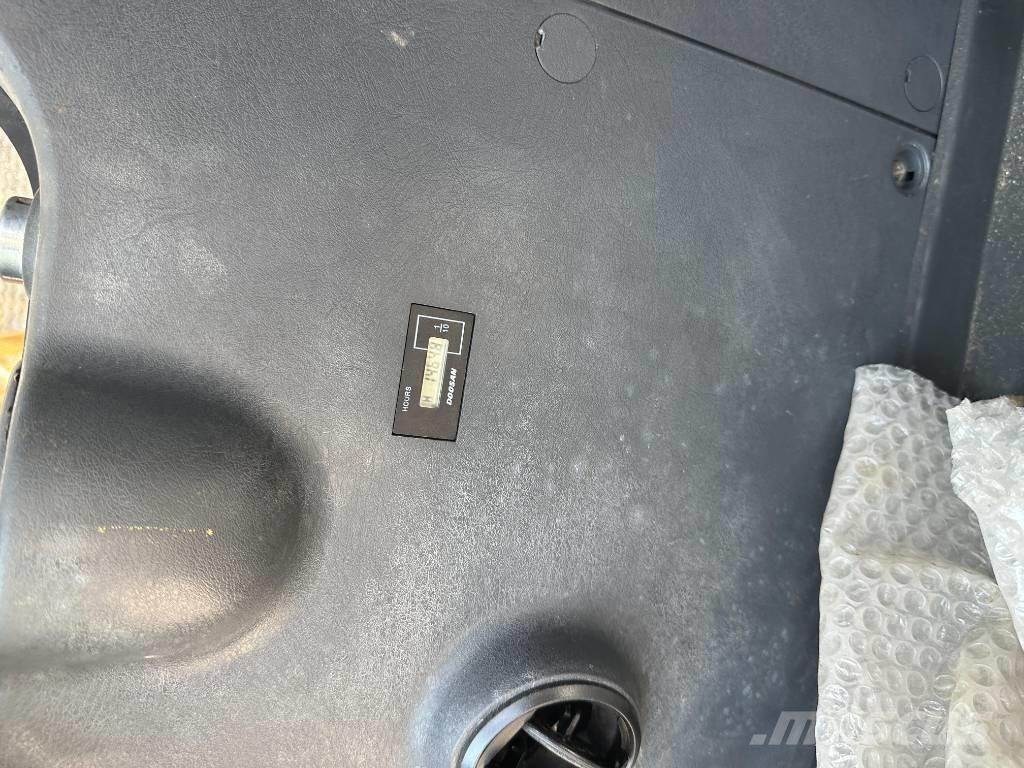 Hyundai R220LC-9S Crawler excavators