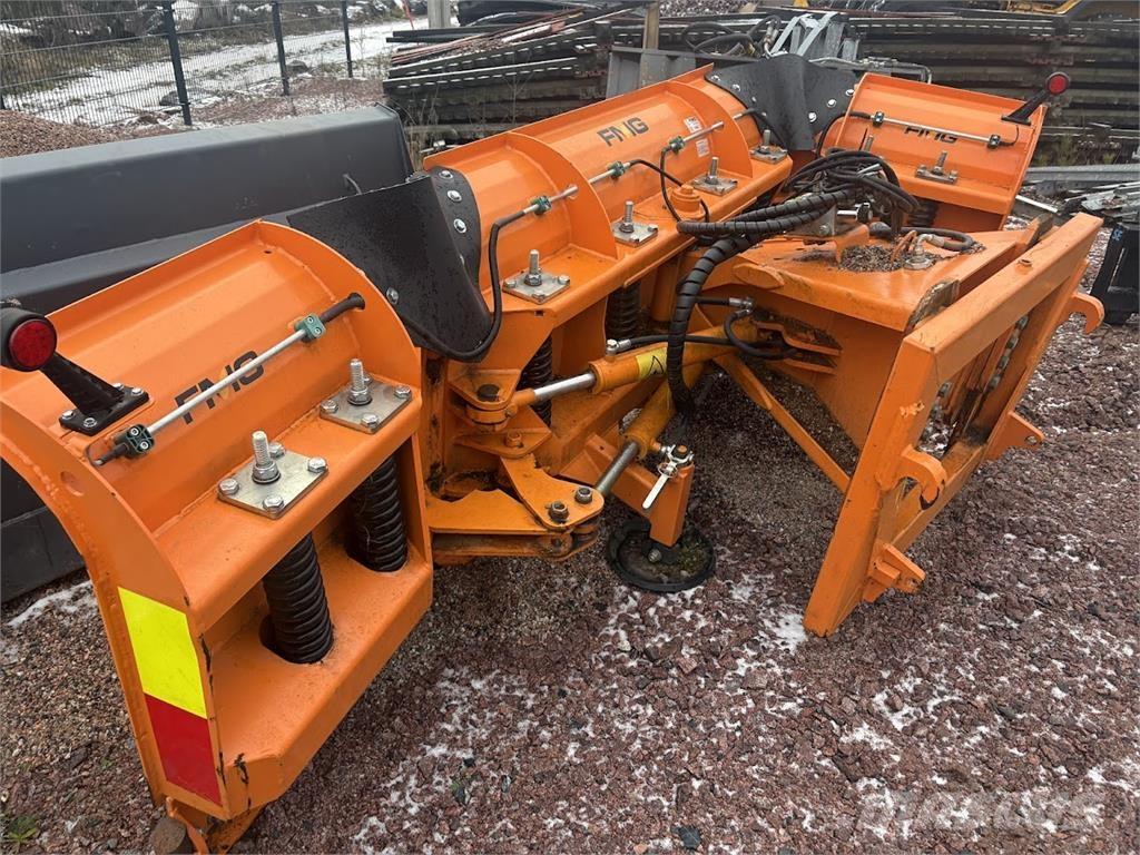 FMG UA195/340 Snow blades and plows