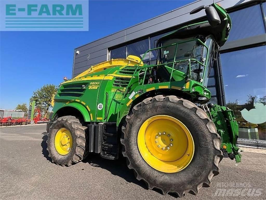 John Deere 8600 Self-propelled foragers