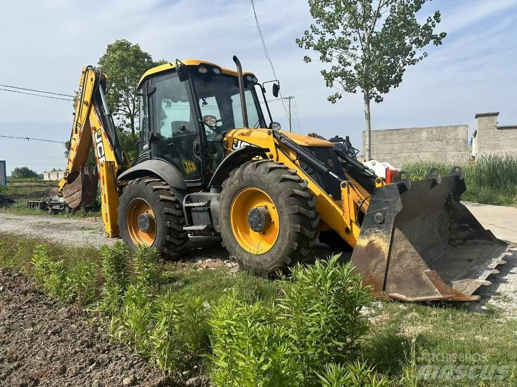 JCB 3 CX Backhoe loaders