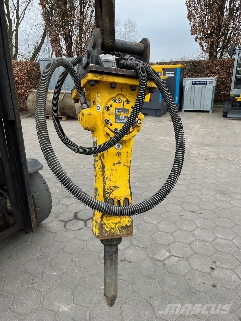 Atlas Copco SB202 Hammers / Breakers