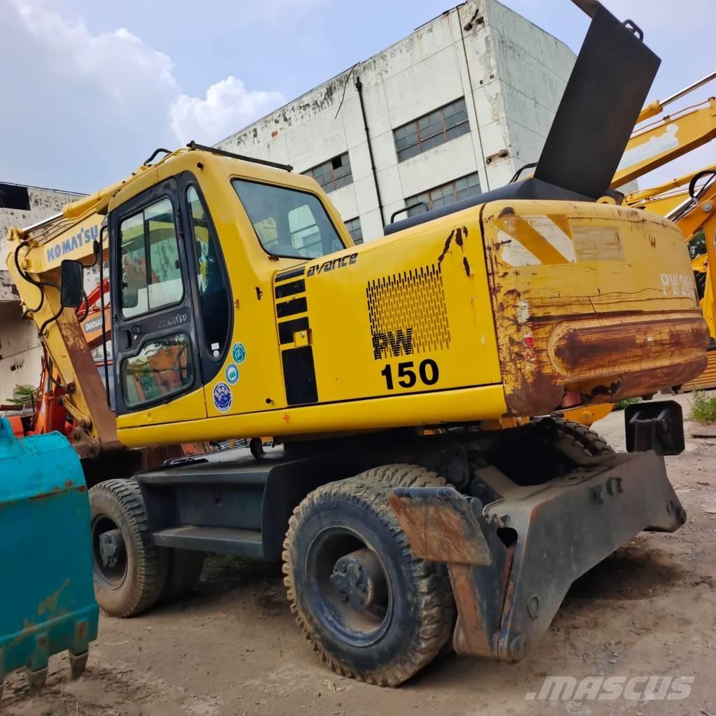 Komatsu PW 150 Wheeled excavators