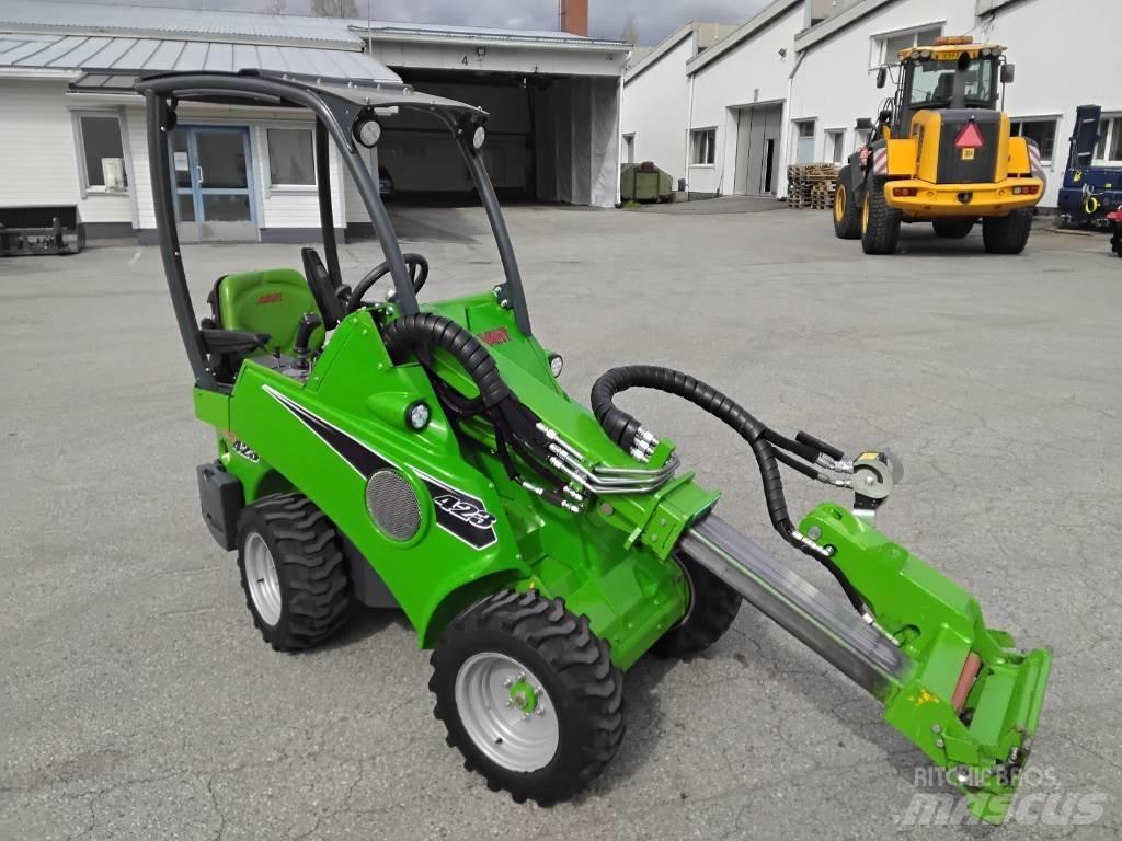 Avant 423 Mini loaders