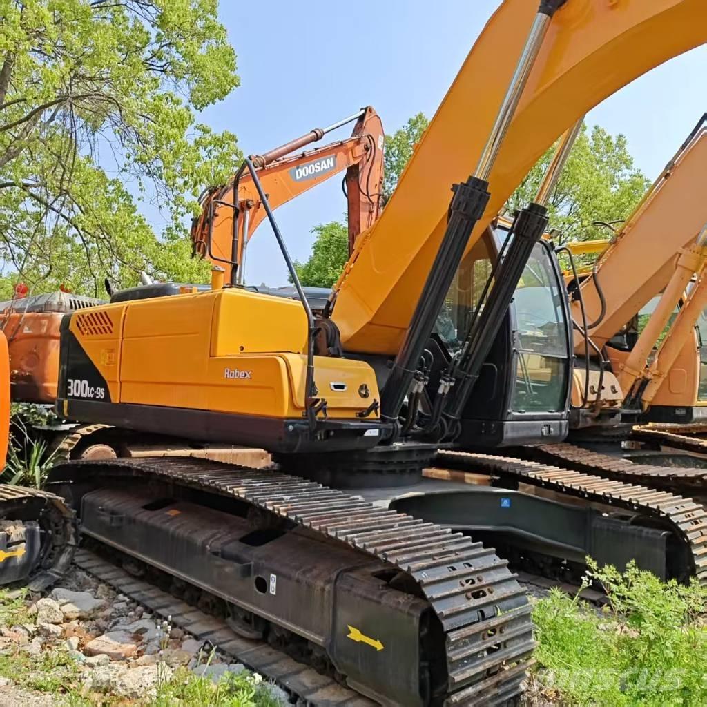 Hyundai R300LC-9S Crawler excavators