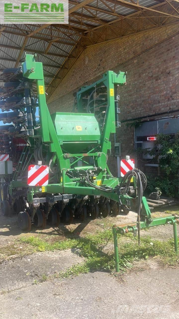 John Deere 750 A Precision sowing machines