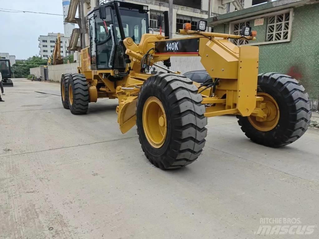 CAT 140 K Graders